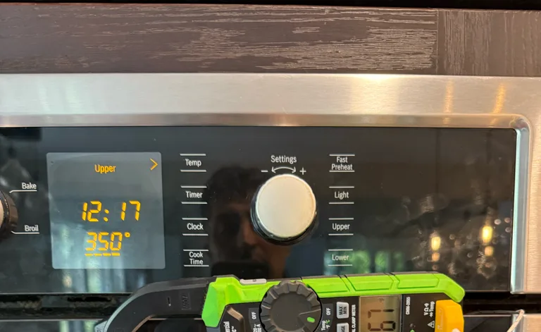 Measuring the temperature of a Bosch wall oven that was overheating