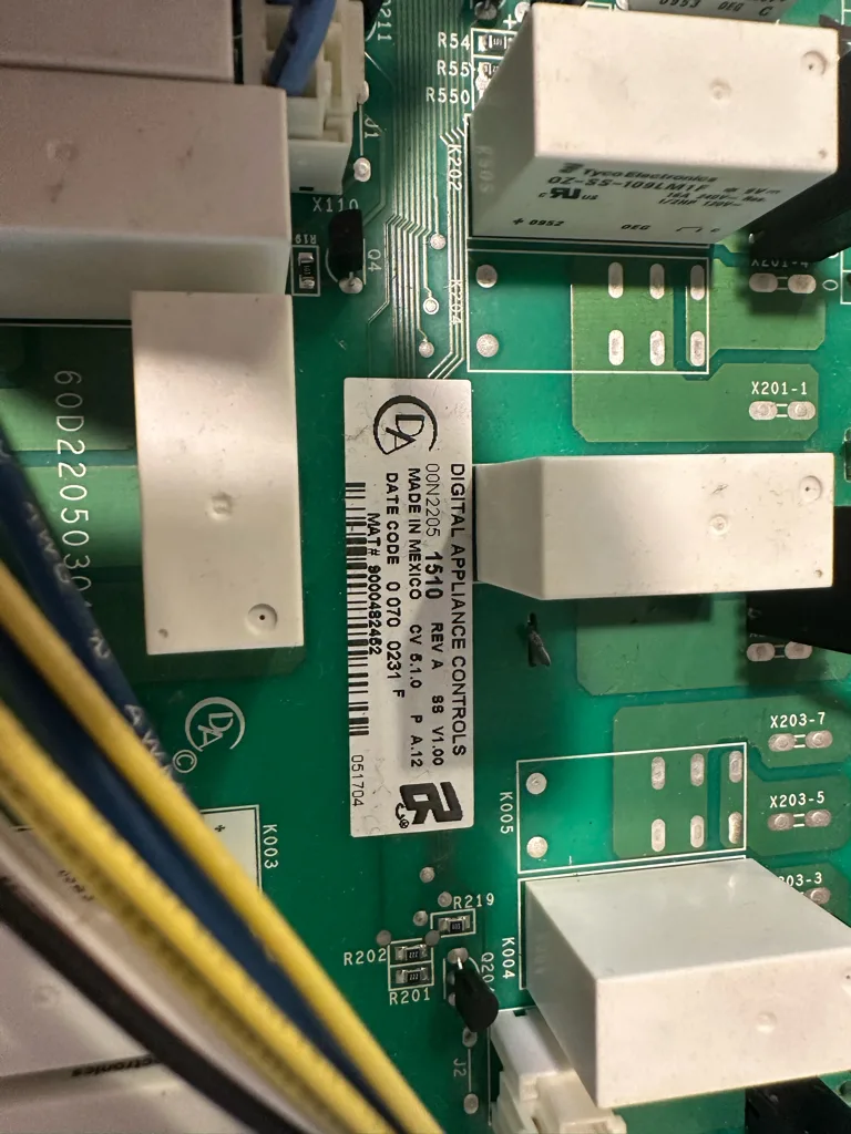 Relay board of a Bosch double wall oven