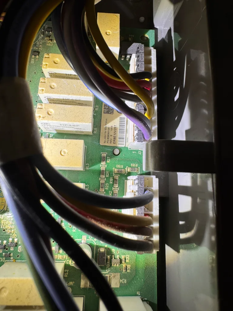 Control board and wiring of an Electrolux refrigerator that turned off