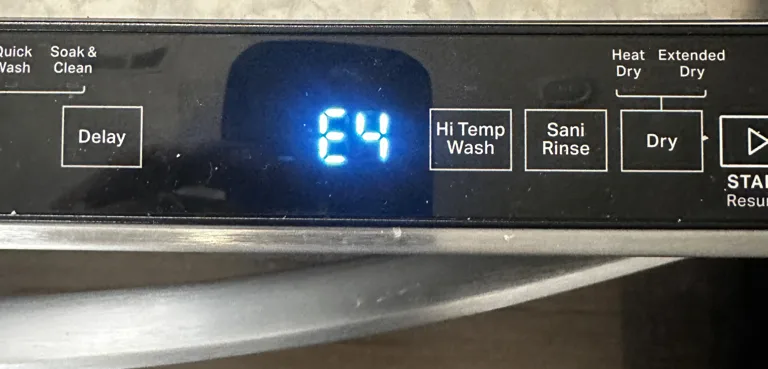 Whirlpool dishwasher display showing E4
