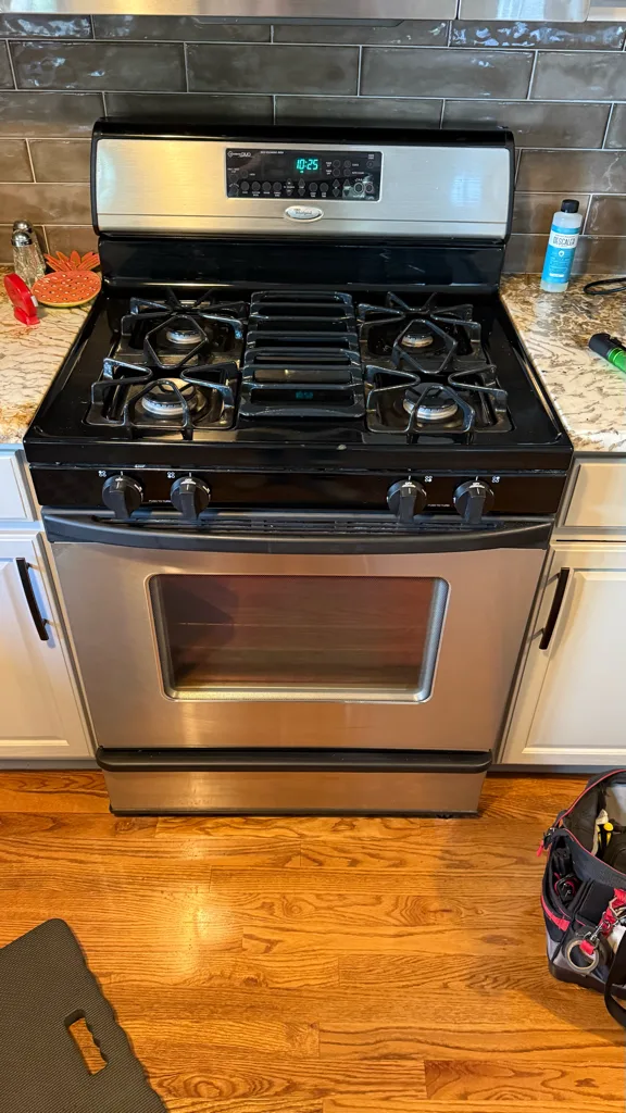 Whirlpool gas range that showed an F3 code