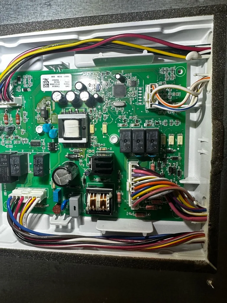 Main control board of a Whirlpool refrigerator