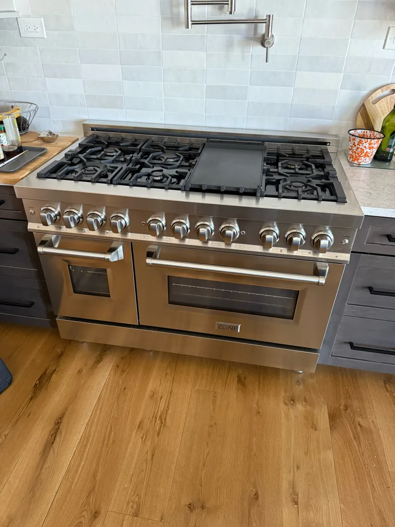 ZLINE gas range with a burner ignition problem